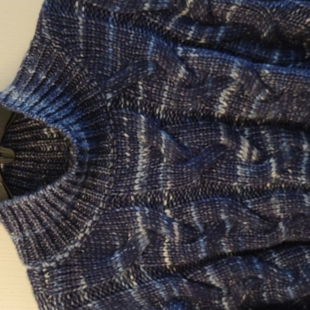 a.n.a Blue and White Cable Knit Sweater. Size XXL - Picture 3 of 7